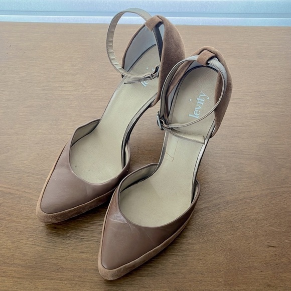 levity Shoes - levity pumps w ankle strap